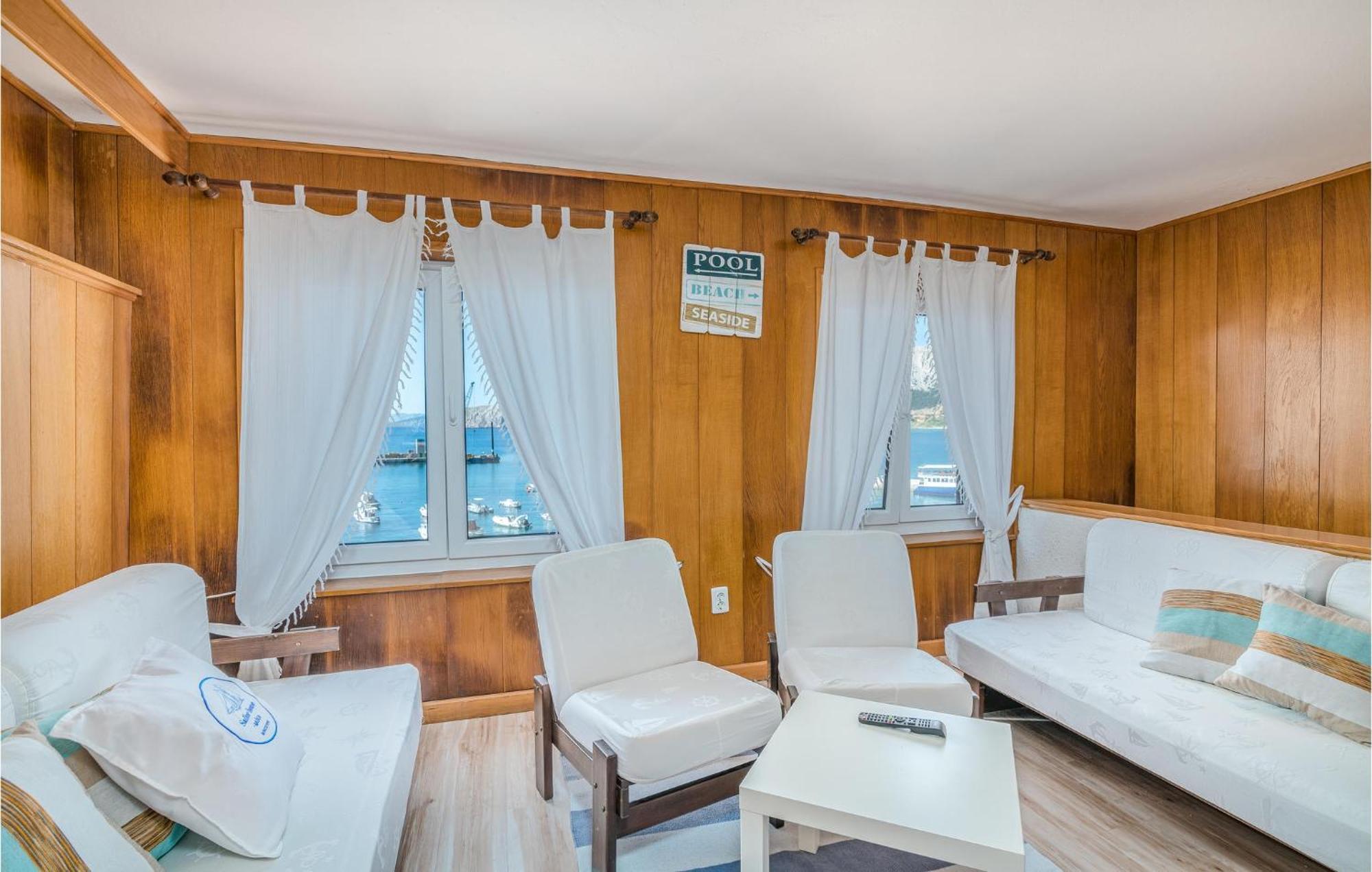 2 Bedroom Gorgeous Home In Baska Extérieur photo
