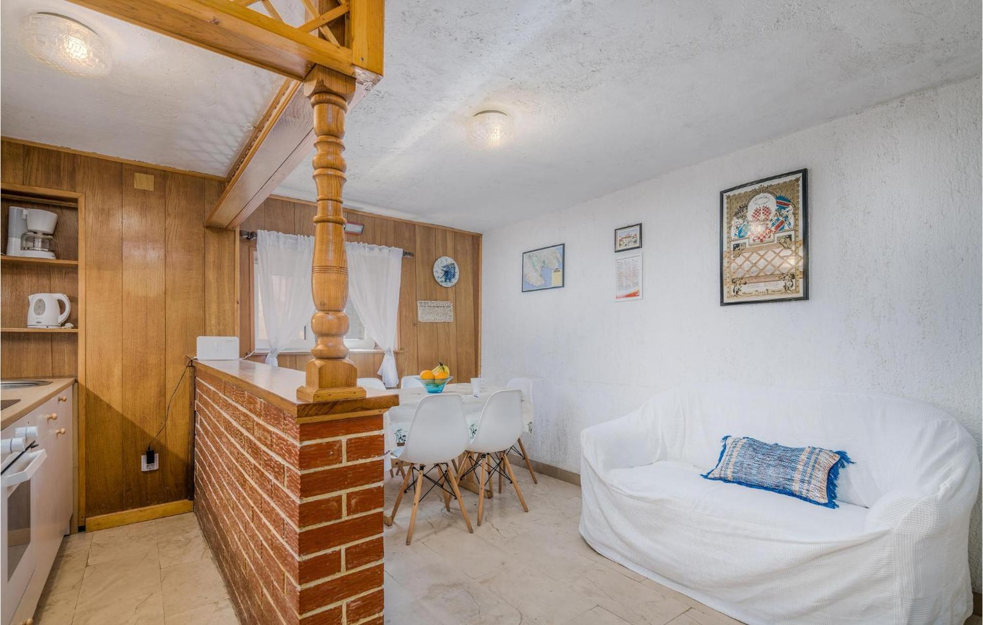 2 Bedroom Gorgeous Home In Baska Extérieur photo